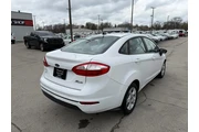 $5450 : 2015 Fiesta SE thumbnail