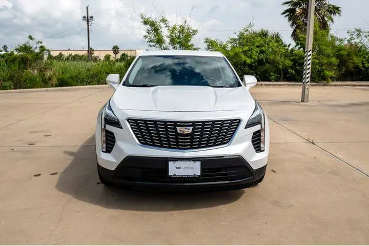$23312 : Cadillac XT4 2021 Luxury 4dr image 2