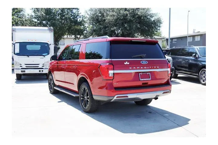 $37691 : Ford Expedition MAX 2022 4x4 image 2