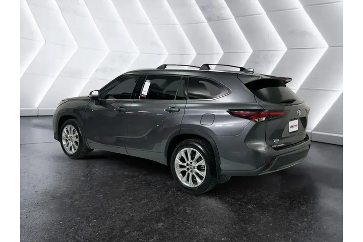 $37391 : Toyota Highlander 2024 AWD L image 6