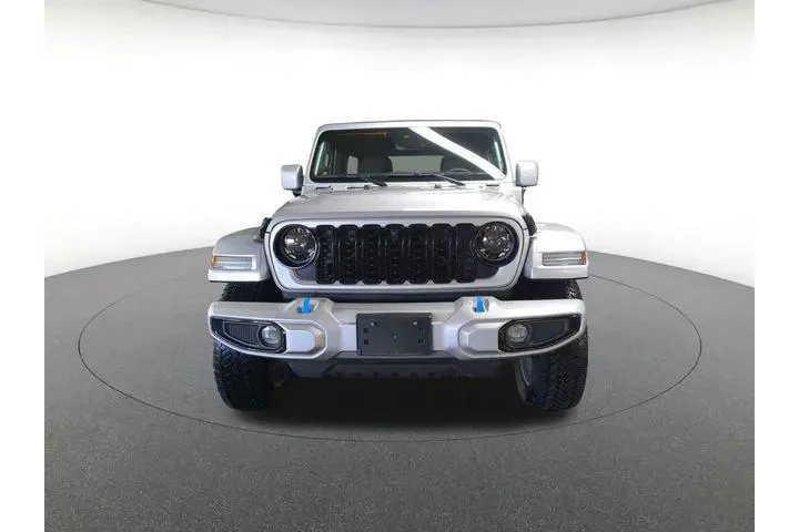 $39000 : Jeep Wrangler 2024 4x4 High image 2