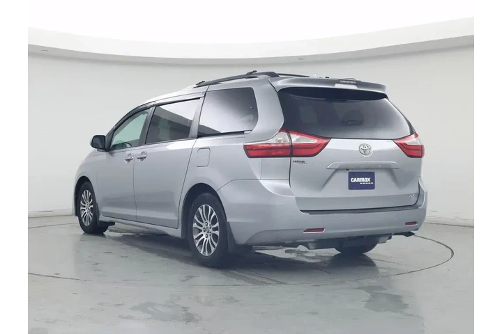 $25998 : Toyota Sienna 2018 XLE 8-Pas image 2