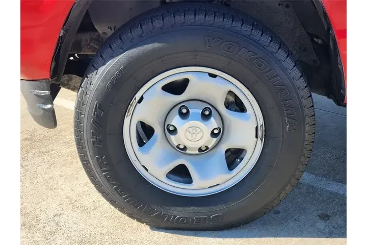 $27437 : Toyota Tacoma 2023 4x2 SR5 4 image 10