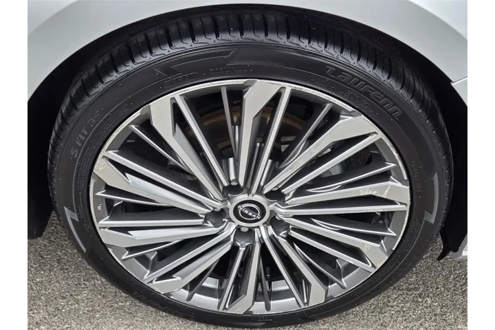 $19488 : Nissan Altima 2023 2.5 SL 4d image 8