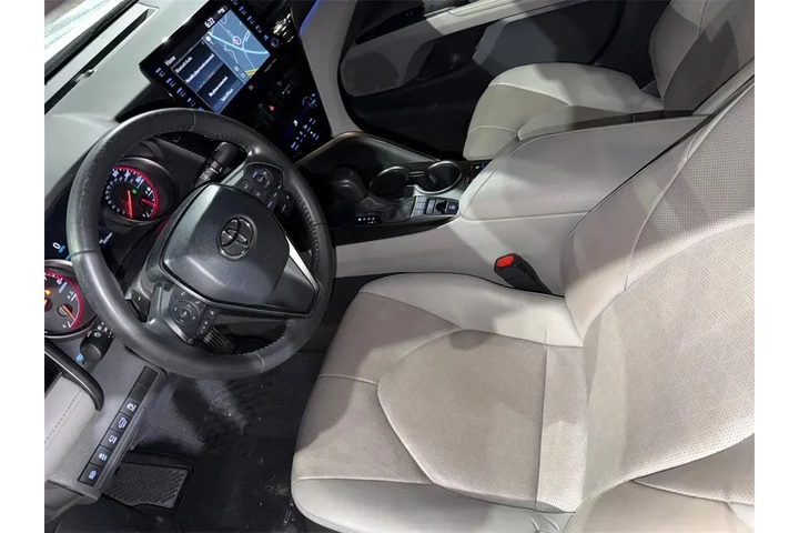 $31000 : Toyota Camry 2021 XSE V6 4dr image 4