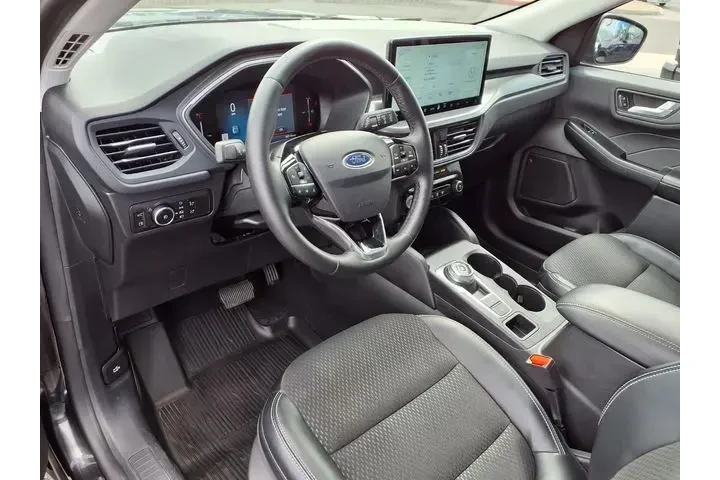$26999 : Ford Escape Plug-In Hybrid 2 image 5