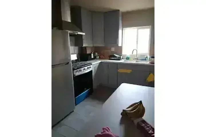 RECÁMARA  Entre Ball Rd/Walnut image 4