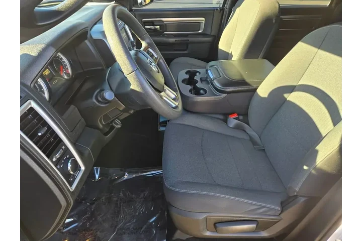 $29794 : Ram 1500 Classic 2024 4x2 Wa image 10