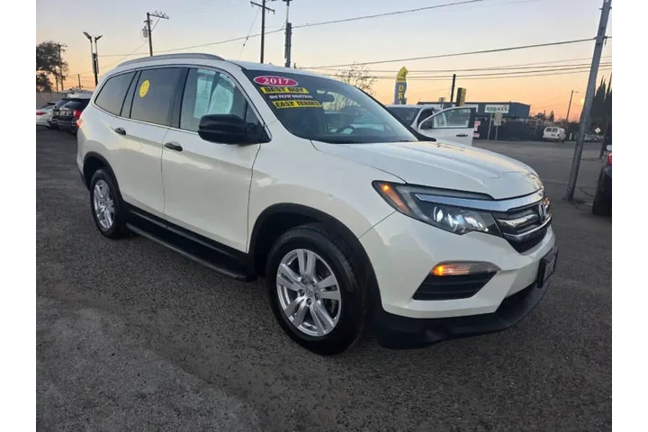 $15999 : 2017 Pilot LX image 6