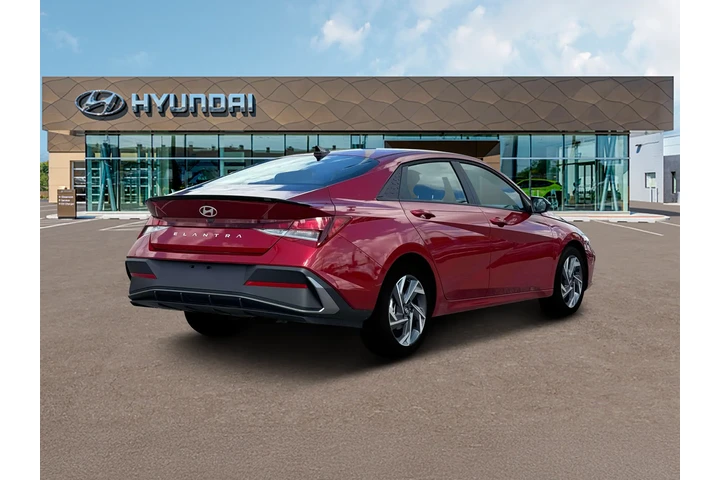 $18638 : Hyundai ELANTRA 2025 SEL Spo image 7