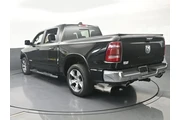 $33000 : Ram 1500 2020 4x2 Laramie 4d thumbnail