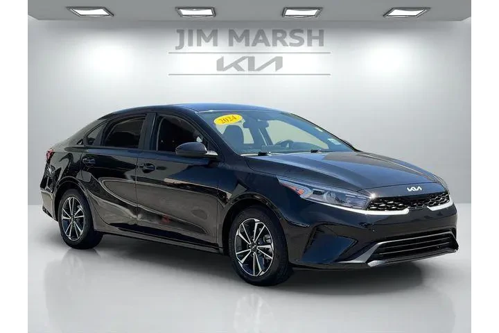 $18490 : Kia Forte 2024 LXS 4dr Sedan image 6