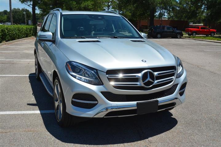 2016 Mercedes-Benz GLE 350 image 4