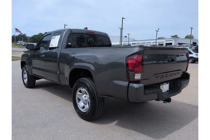 $28529 : Toyota Tacoma 2022 4x2 SR5 4 image 7