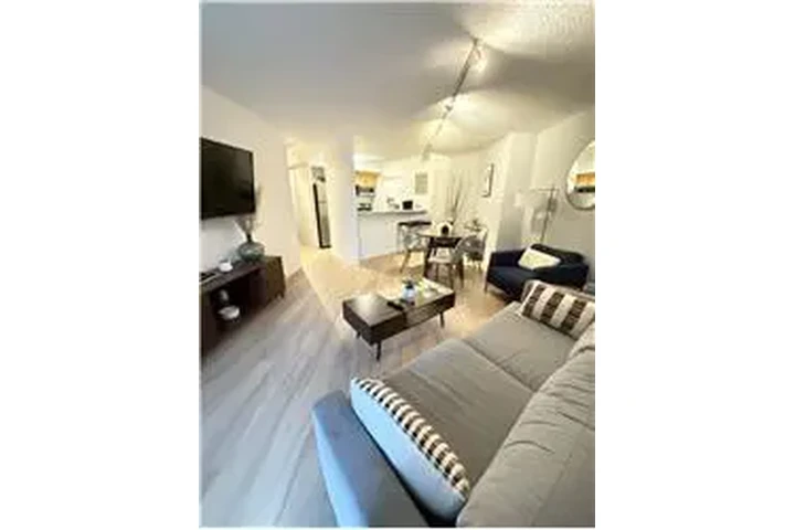 $3470 : Rental property with 2 bedro image 7