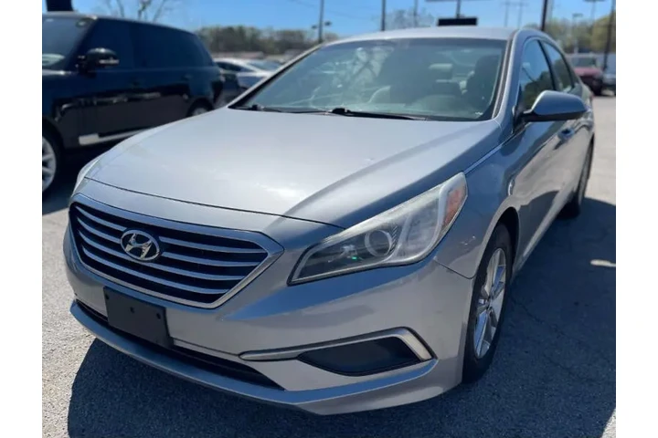 $6900 : 2016 Sonata image 3