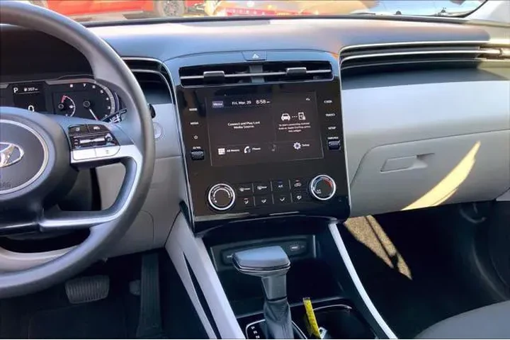 $22678 : Hyundai TUCSON 2023 AWD SEL image 7