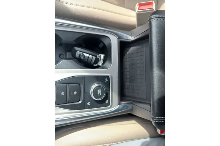$32995 : Ford Explorer 2023 AWD Limit image 7