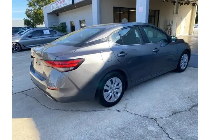 $15900 : Nissan Sentra 2022 S 4dr Sed image 2