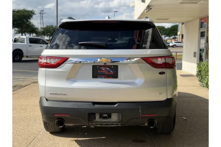 $16999 : 2019 Traverse LT Cloth image 8