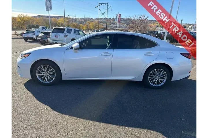 $26974 : Lexus ES 350 2017 4dr Sedan image 2