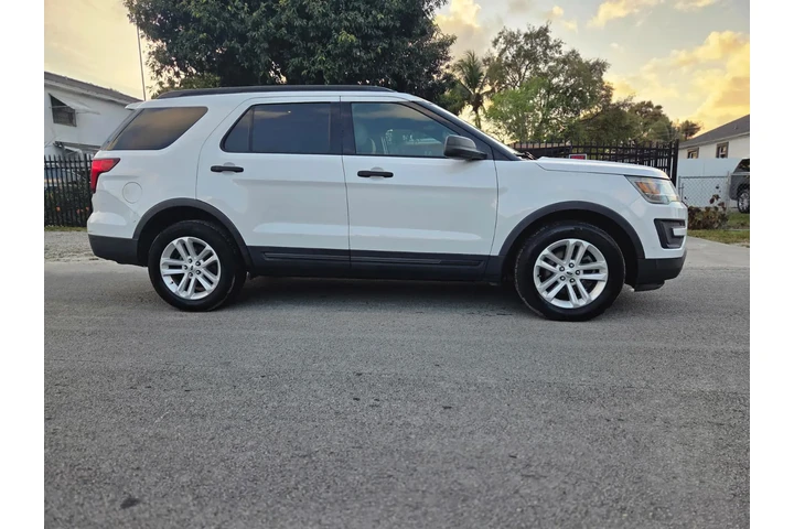 $7300 : Ford Explorer 2017 image 6