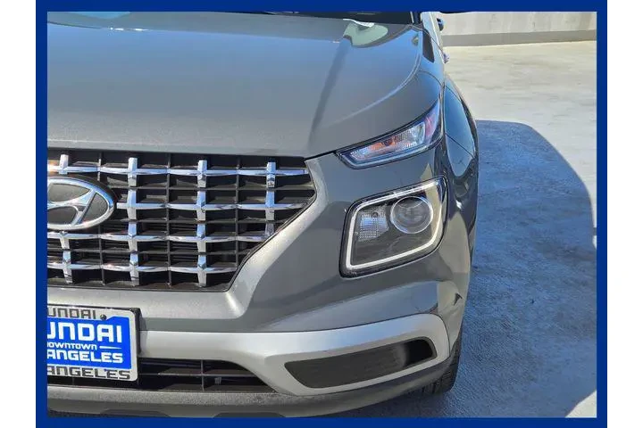 $24638 : Hyundai VENUE 2024 SEL 4dr C image 8
