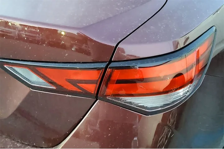 $21595 : Nissan Sentra 2025 SV 4dr Se image 5