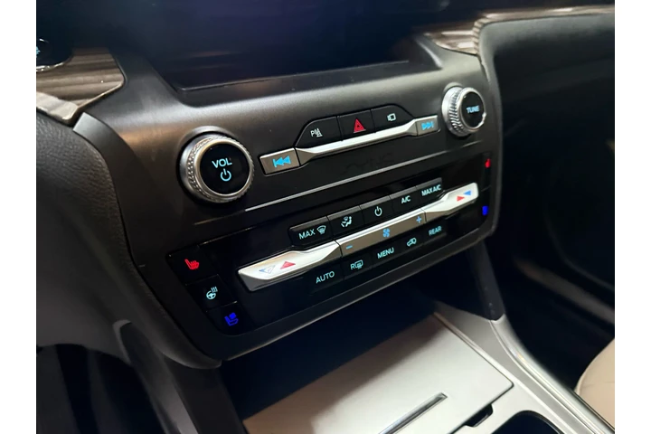 $20490 : 2020 Explorer Limited image 5