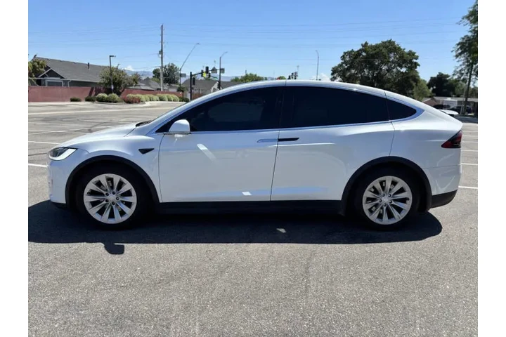 $23979 : 2017 Model X 100D image 5