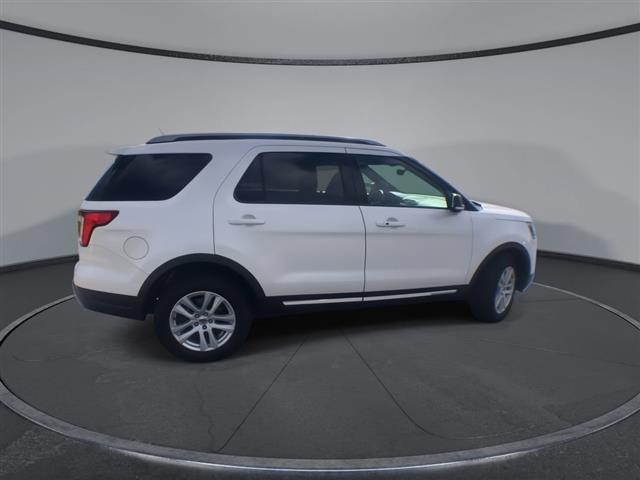 $18300 : PRE-OWNED 2018 FORD EXPLORER image 9