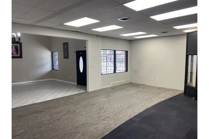 $4500 : RENTO ESPACIO PARA EVENTOS image 7