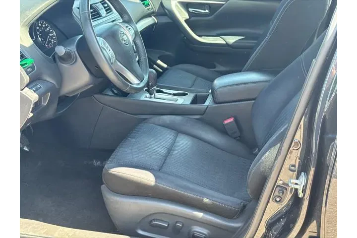 $10097 : Nissan Altima 2017 2.5 SV 4d image 9