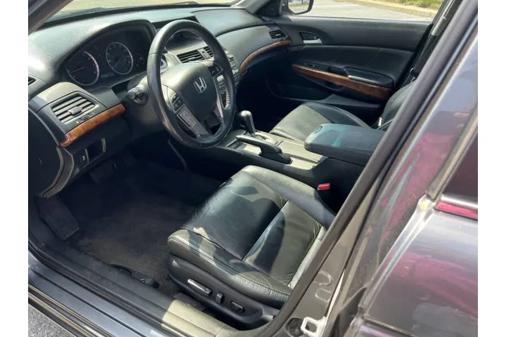 $8900 : 2011 Accord EX-L image 8
