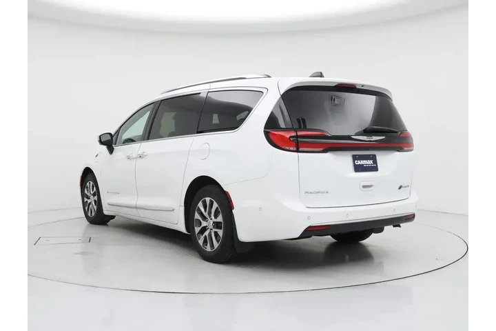 $38998 : Chrysler Pacifica Plug-In Hy image 2