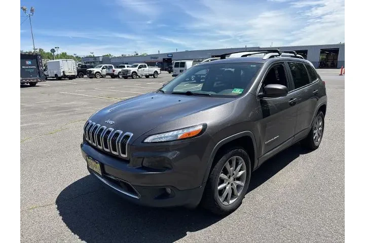 $15995 : Jeep Cherokee 2018 4x4 Limit image 1