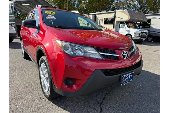 $10998 : 2013 RAV4 LE image 4