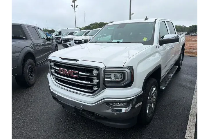 $34992 : GMC Sierra 1500 2018 4x4 SLT image 1