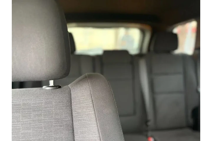 $7995 : 2011 Grand Cherokee Laredo image 8