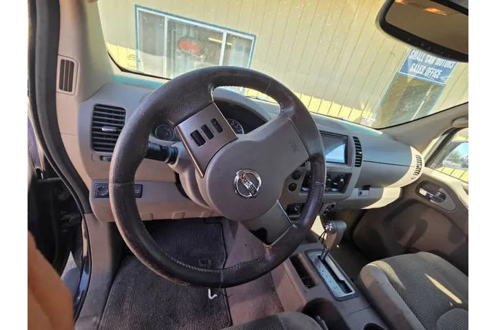 $9777 : 2008 Frontier SE V6 image 6