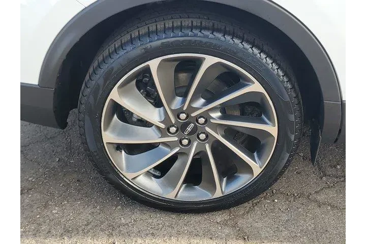 $39995 : Lincoln Nautilus 2022 AWD Re image 7