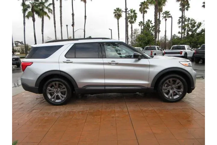 $26774 : Ford Explorer 2022 XLT 4dr S image 5