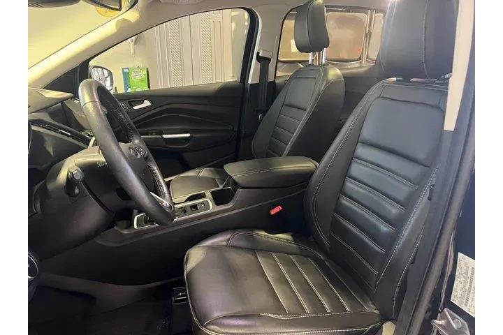 $21000 : Ford Escape 2019 AWD Titaniu image 4