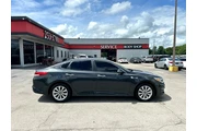 2016 Optima 4dr Sdn LX en Lexington