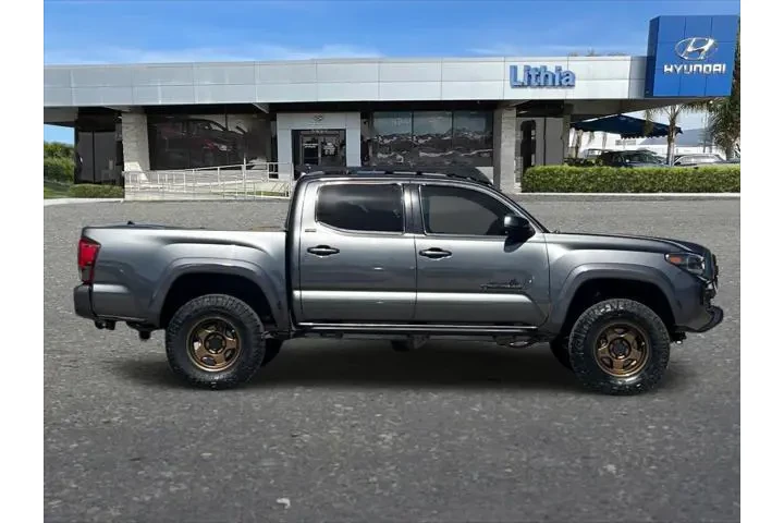 $26999 : Toyota Tacoma 2019 4x2 TRD S image 9