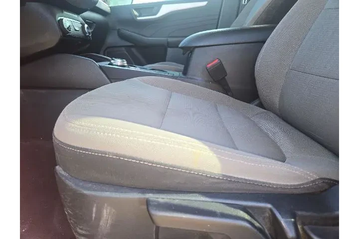 $14218 : Ford Escape 2021 S 4dr SUV image 5