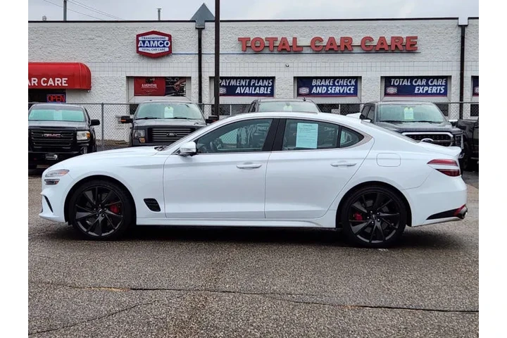 $28975 : 2023 Genesis G70 3.3T Standard image 3