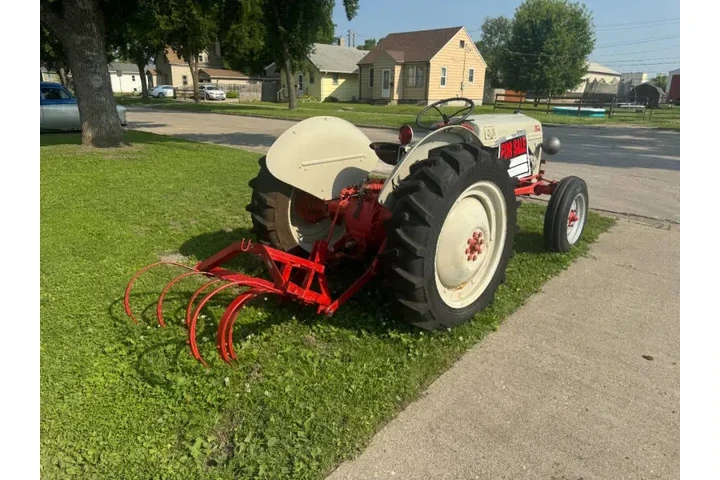 $5990 : 1949 Tractor image 7