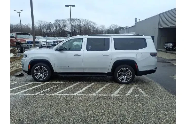 $39488 : Jeep Wagoneer L 2024 4x4 Ser image 3