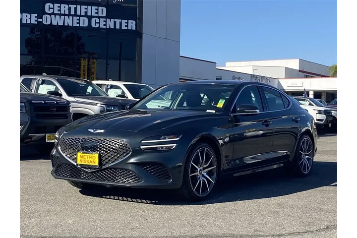 $23995 : Genesis G70 2023 2.0T 4dr Se image 7